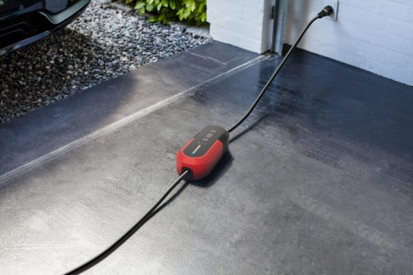 Blaupunkt - Portable EV Charger | 3.7kW, 8-16A Adjustable | (Type 2, 5m) - Image 2